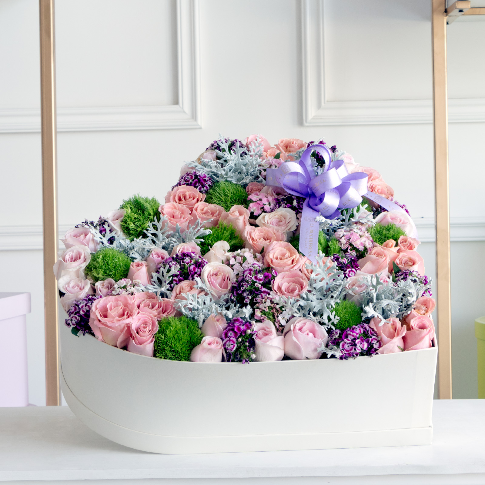 Arreglo con 50 rosas rositas premium